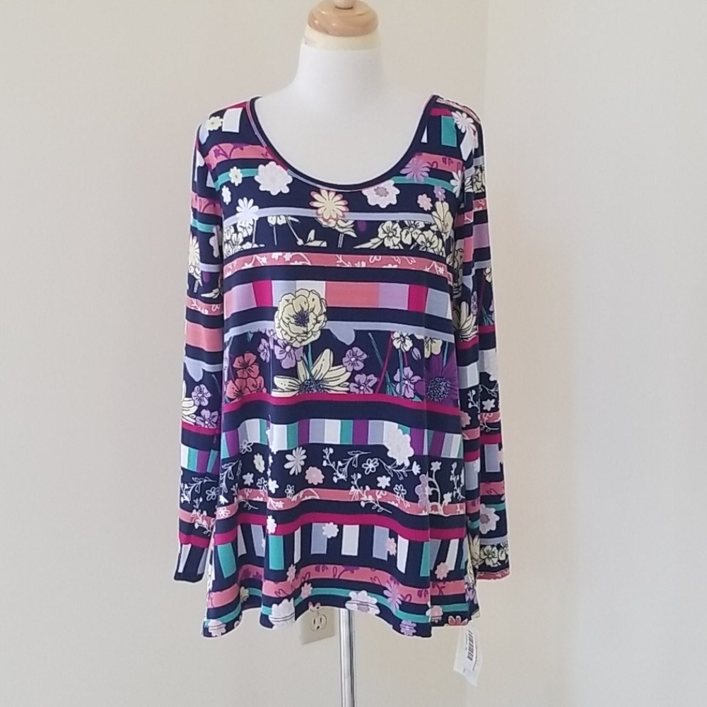 NWT! LulaRoe Size XL violet combo Lynnae crew top
